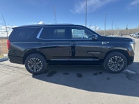 AMVIC Licensed Dealer STOCK # KS155670 AMVIC LICENSED DEALER Experience refined capability in the 20... (image 9)