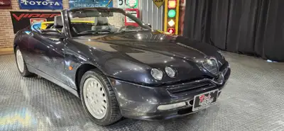 Superbe Alfa Romeo Spider Twin Spark 1996 90000 KMS seulement!! Superbe voiture italienne qui fera t...