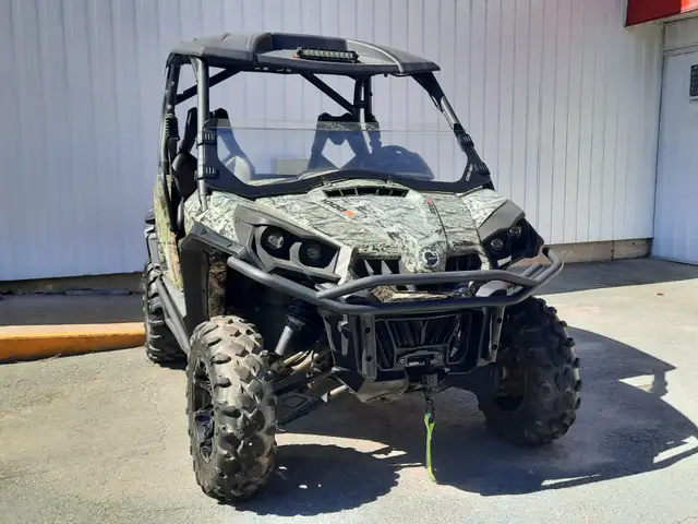 2019 Can-Am Commander XT 1000 R Low Kms in ATVs in Bridgewater - Image 5