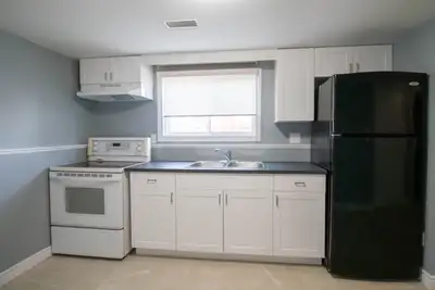 Welcome to this 1-bedroom, lower unit in Welland, offering a modern and comfortable living space. Fe...