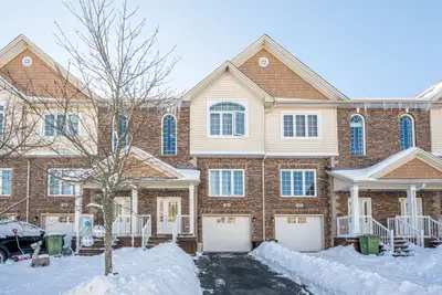 ARI Properties is proud to welcome you to Stockton Ridge in Bedford! A spacious and modern 2,300 sq....
