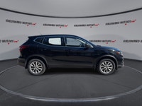 // ACCIDENT FREE!! // Meet the 2022 Nissan Qashqai S AWD, a smart compact SUV that fits daily life i... (image 8)