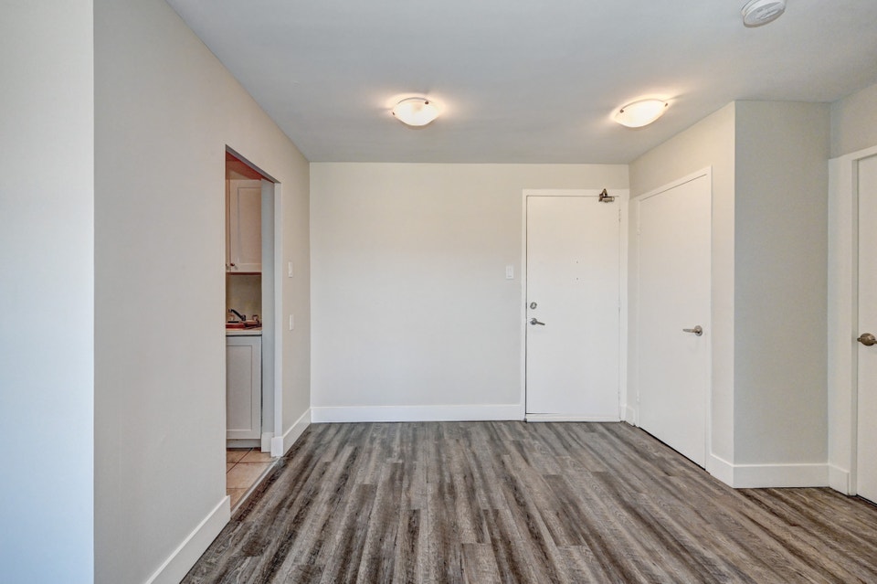 Parkdale Tower Apartments - 1 Bedroom, 1 Bath Apartment for Rent 4