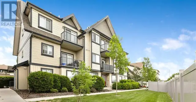 418, 121 Copperpond Common SE Calgary, Alberta628643926287381225