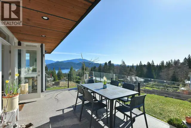 605 WOODLAND AVENUE Gibsons, British Columbia in Condos for Sale in Sunshine Coast - Image 15