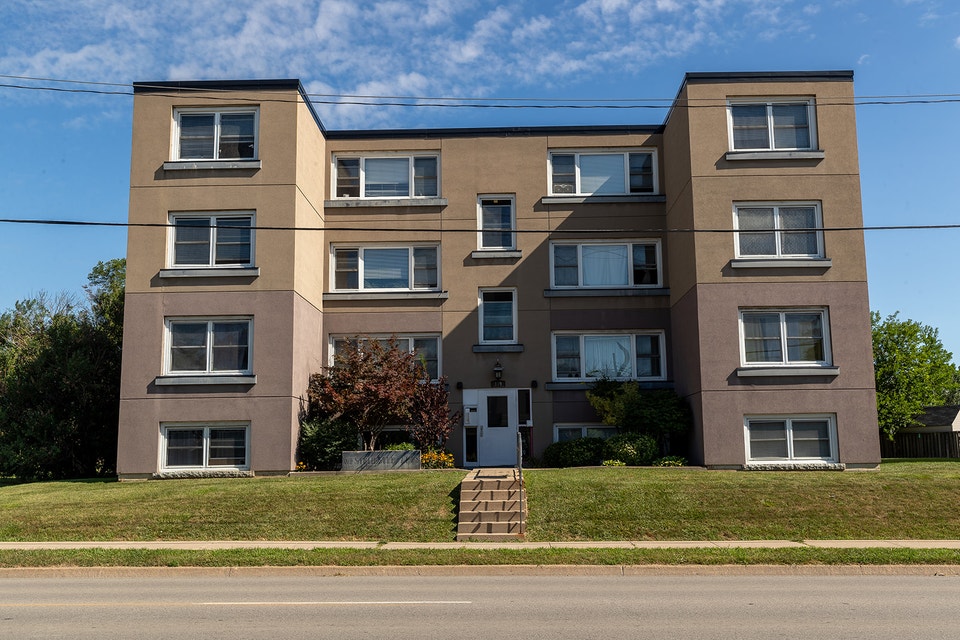 Westchester Apartment Rental-Studio, 1 Bedroom Units! 4