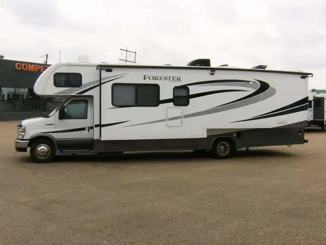 2017 Forest River Forester 3051S in RVs & Motorhomes in St. Albert - Image 6