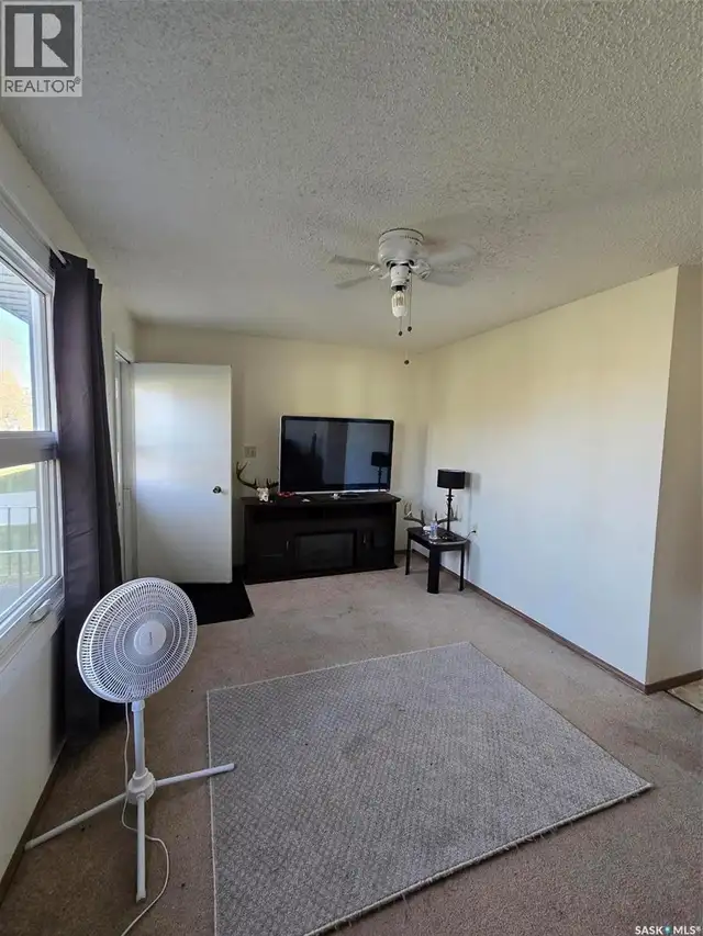 413 - 415 Calgary STREET Broadview, Saskatchewan in Houses for Sale in Regina - Image 9