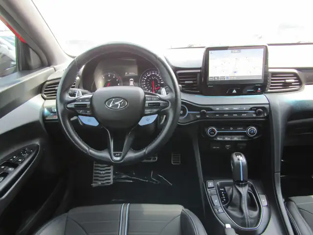 2022 Hyundai Veloster N N POWER 2.0L Turbo / Tech / Carplay / Na in Cars & Trucks in Calgary - Image 3