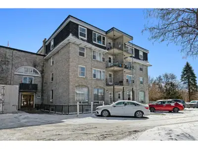 Voici les remarque pour les très appartements .. Magnifique appartement à louer -- Emplacement excep...