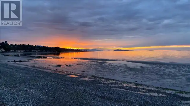 7 639 Arbutus St Qualicum Beach, British Columbia in Condos for Sale in Parksville / Qualicum Beach - Image 34