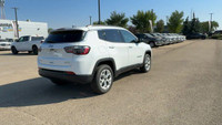 This 2025 JEEP COMPASS LATITUDE 4X4 has the following options Premium Cloth/Vinyl Bucket Seats, Remo... (image 8)