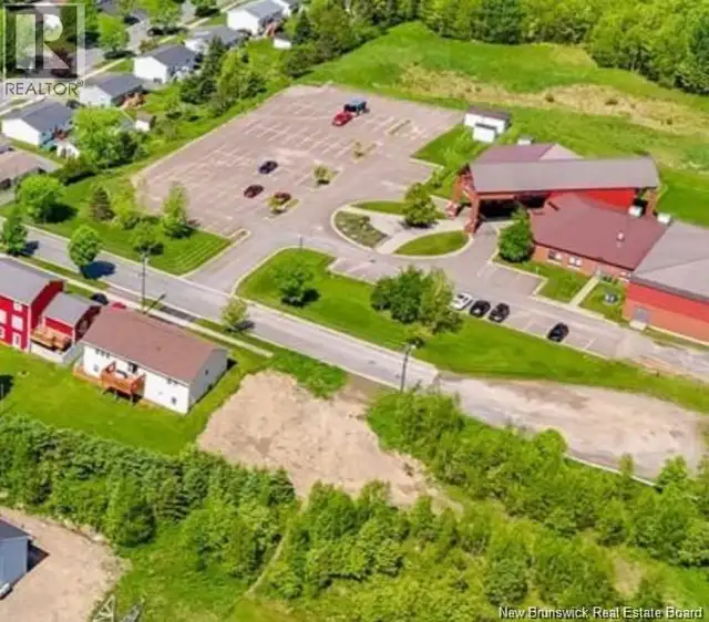 147 Cowperthwaite Fredericton, New Brunswick in Land for Sale in Fredericton - Image 4