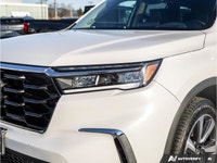 Touring AWD ... Engine: Regular Unleaded V-6 3.5 L/212 Other Equipment Rear Spoiler,Automatic Highbe... (image 8)
