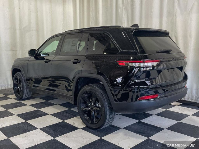 2025 Jeep Grand Cherokee Altitude 4x4 | 10% OFF OR 0% FOR 72mo | in Cars & Trucks in Portage la Prairie - Image 4