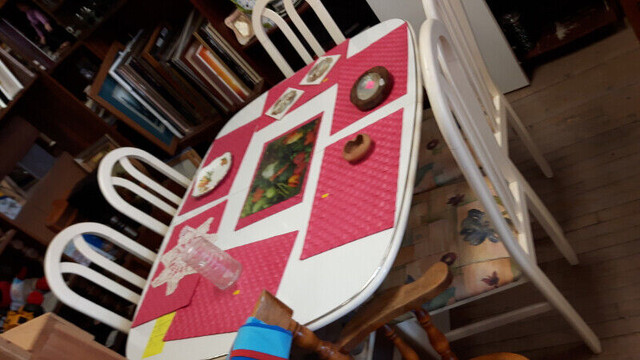 NEW Kitchen Table & Chairs in Dining Tables & Sets in London - Image 4