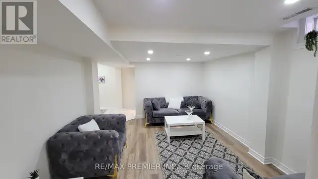 BASEMENT - 25 GRANITE STREET Vaughan (East Woodbridge), Ontario in Long Term Rentals in Markham / York Region - Image 9