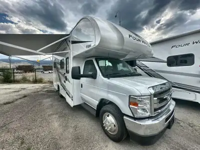 Thor Motor Coach Four Winds ESpec Class C gas motorhome 21Z highlights: Full-Size Bed Closet Dream D...