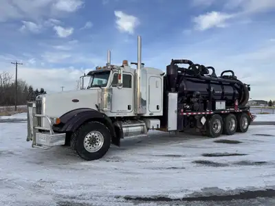 2005 Peterbilt 378 8x6 Combo Vac Truck Tractor Comes with a Cummins ISX500 diesel engine, 500hp, 733...
