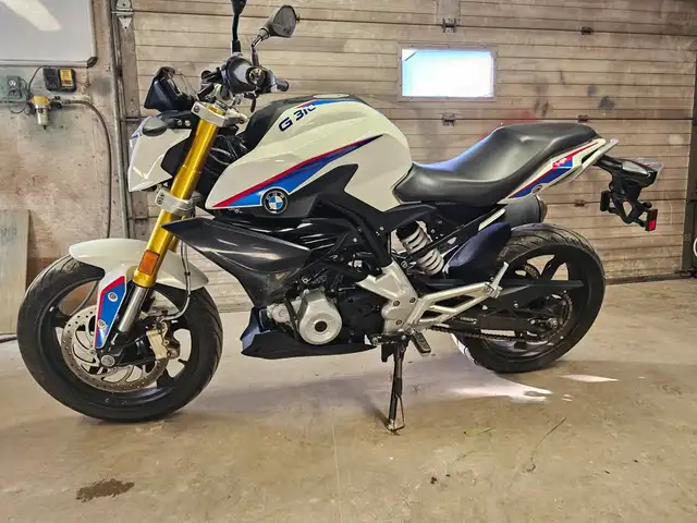 2019 BMW g 310r motorcycle abs Project or Parts Bike in Motorcycle Parts & Accessories in Winnipeg - Image 2