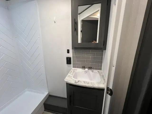 2024 Dutchmen Aspen Trail LE 25BH Bunks - Camper Travel Trailer in Travel Trailers & Campers in Winnipeg - Image 20