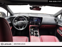 LUXURY ... Engine: LIGHT/MEDIUM DUTY L/100Km City: 5.7 L/100Km Hwy: 6.4 Safety Equipment Electronic... (image 9)