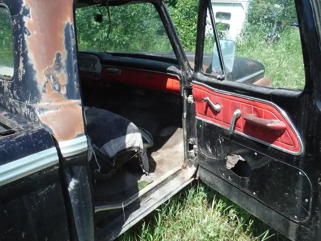 1964-6 Ford 1/2 ton trucks for parts or restoration!!!!! in Auto Body Parts in Regina - Image 5