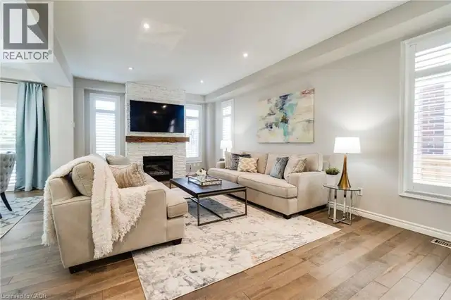 56 SMITH'S CREEK Drive New Hamburg, Ontario in Houses for Sale in Kitchener / Waterloo - Image 9