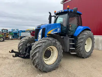 New Holland T8020 Tractor with only 5546 hours, 19 Speed Power Shift 40km, Front hitch, Super steer,...