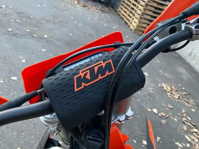 2025 KTM XC 250 W in Dirt Bikes & Motocross in Calgary - Image 15