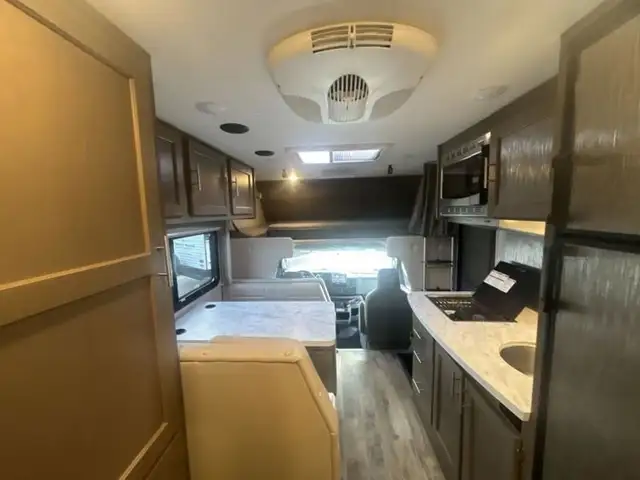 2024 Adventurer LP Class C Adventurer 23RB in RVs & Motorhomes in Kelowna - Image 23