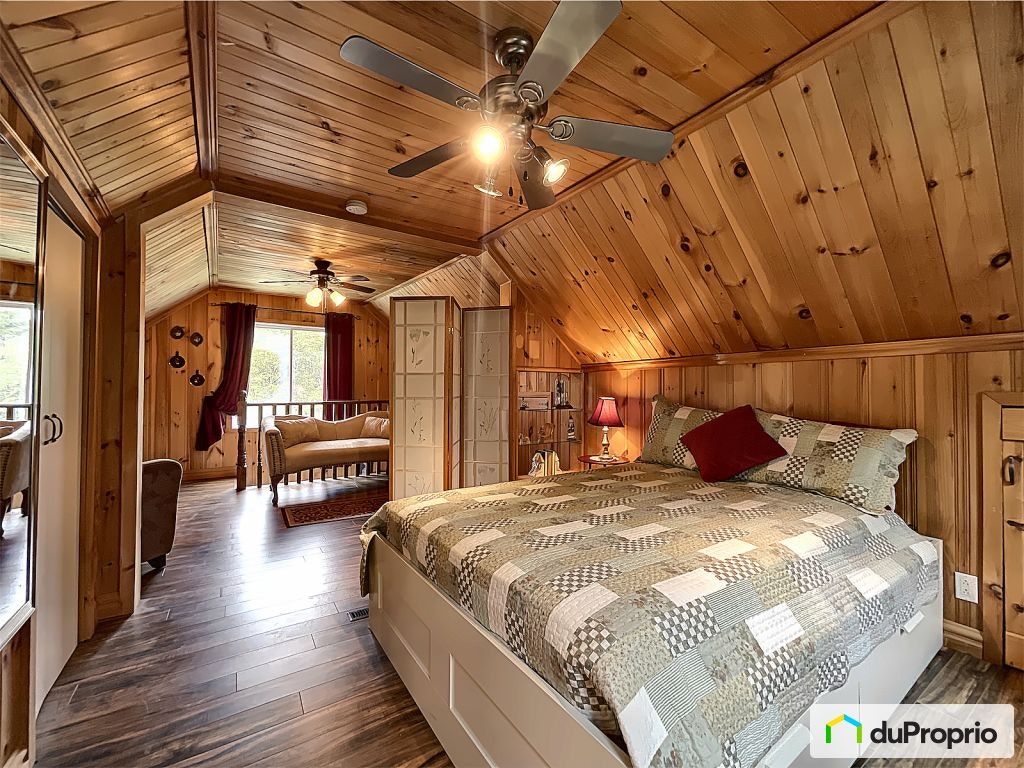 $404,000 - 1 1/2 Storey for sale in Val-David — photo 2
