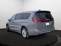 This Chrysler Pacifica has a powerful Regular Unleaded V-6 3.6 L/220 engine powering this Automatic... (image 3)