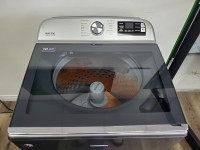 Maytag  Washer  Dryer gas 2" MVW7230HCO & MGD6230HC1 NEW scratch
