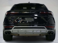 This 2020 Lamborghini Urus is a local Ontario vehicle with a clean Carfax report. Featuring a panora... (image 7)
