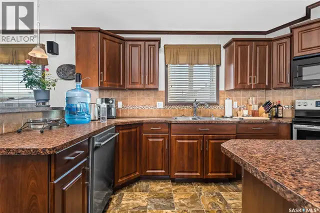 219 11 HIGHWAY Chamberlain, Saskatchewan in Houses for Sale in Moose Jaw - Image 13