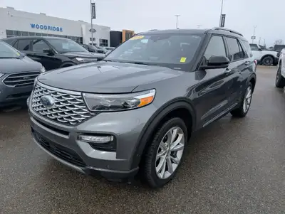 Low Mileage, Sunroof, Leather Seats, Cooled Seats, Power Tailgate, Wireless Charging! This 2022 Ford...