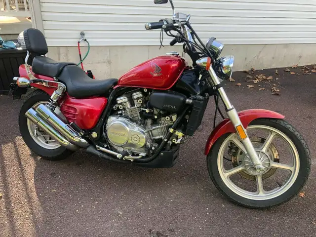 VTX 1800 "N"Titainium  2005  high mileage in Street, Cruisers & Choppers in Hamilton - Image 6
