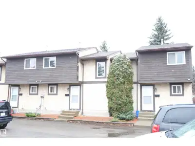 Super clean & nicely renovated townhouse in Aspen Place. Discover this beautifully updated 3-bedroom...