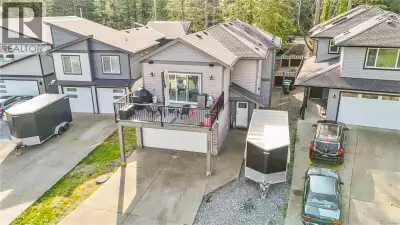Located in a highly desirable area of Nanaimo, this 6-bedroom, 4-bathroom home is situated near the...