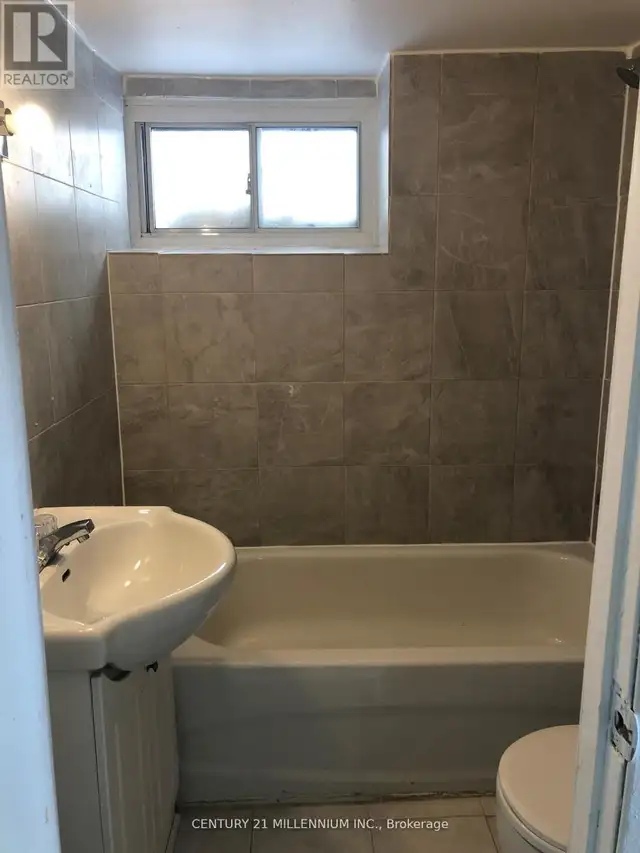 71 CLOUSTON AVENUE Toronto (Weston), Ontario in Houses for Sale in City of Toronto - Image 28
