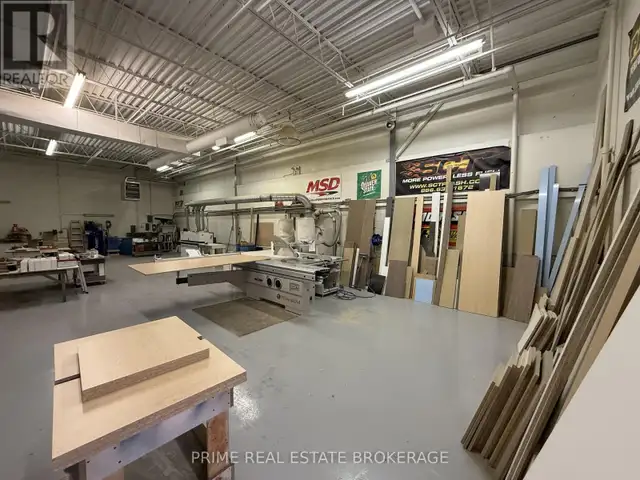 FRONT - 312 SOVEREIGN ROAD London East (East J), Ontario in Commercial & Office Space for Rent in London - Image 13