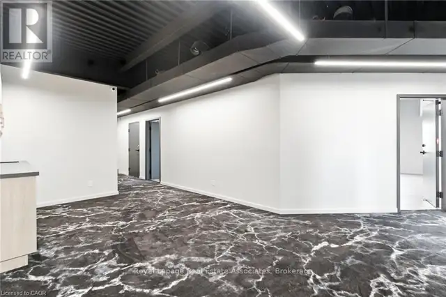 205 - 1232 NORTHSIDE ROAD Burlington (Industrial Burlington), On in Commercial & Office Space for Rent in Oakville / Halton Region - Image 7