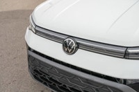 2025 Volkswagen Taos Comfortline Pure White 1.5L I4 Turbocharged DOHC 16V LEV3-SULEV30 174hp 8-Speed... (image 8)