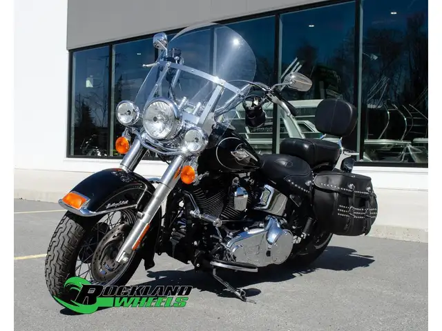 2011 Harley-Davidson Heritage Softail Classic in Street, Cruisers & Choppers in Ottawa - Image 2