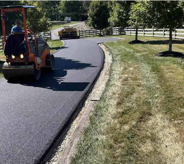 INTERLOCK / CONCRETE / PAVING537541440071936005