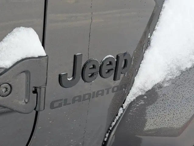 2026 Jeep Gladiator Willys in Cars & Trucks in Edmonton - Image 15