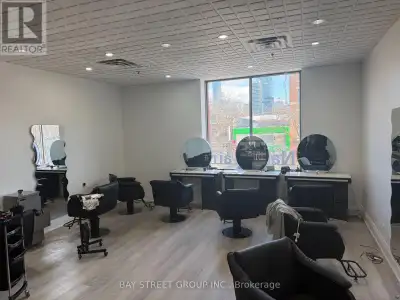Prime Location In The Heart Of Chinatown. 2nd Floor Retail Space On Spadina Ave Corner Unit Availabl...