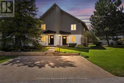 Welcome to Summit Green at Blue Mountain, where four-season living meets mountain chalet charm. This...