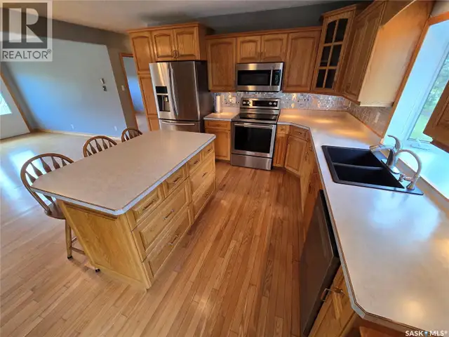 Muchowski Acreage Montmartre, Saskatchewan in Houses for Sale in Regina - Image 12